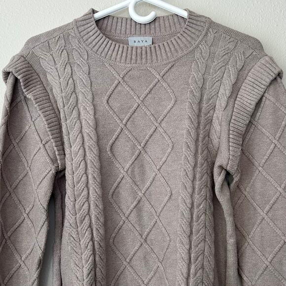 Raya cable chunky knit neutral sweater with ruffles sleeve detail stretch S - Picture 2 of 13